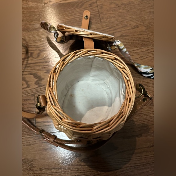 Bucket Purse - Picture 4 of 4